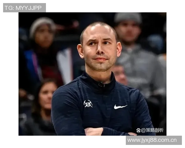 阿德尔曼批评C约翰逊放弃投篮以迎合球队风格的做法