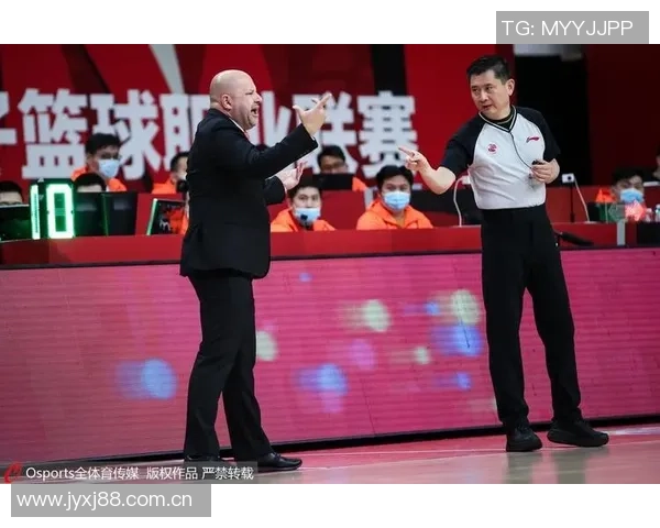 贺一然谈比赛经验：频繁比赛助力球员快速成长与进步